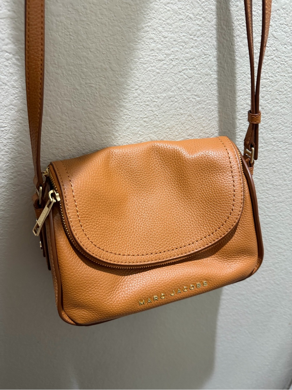 Marc Jacobs Groove 2.0 Mini Messenger Bag